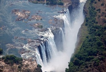 vista-aerea-de-las-cataratas-victoria--viajes-a-africa